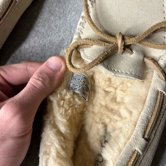 UGG SLIPPERS WOMENS SIZE 7 - Picture 3 of 5